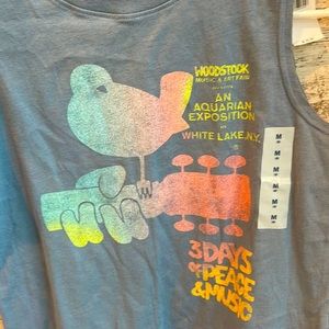 Girls old navy NEVER WORN  Shirt